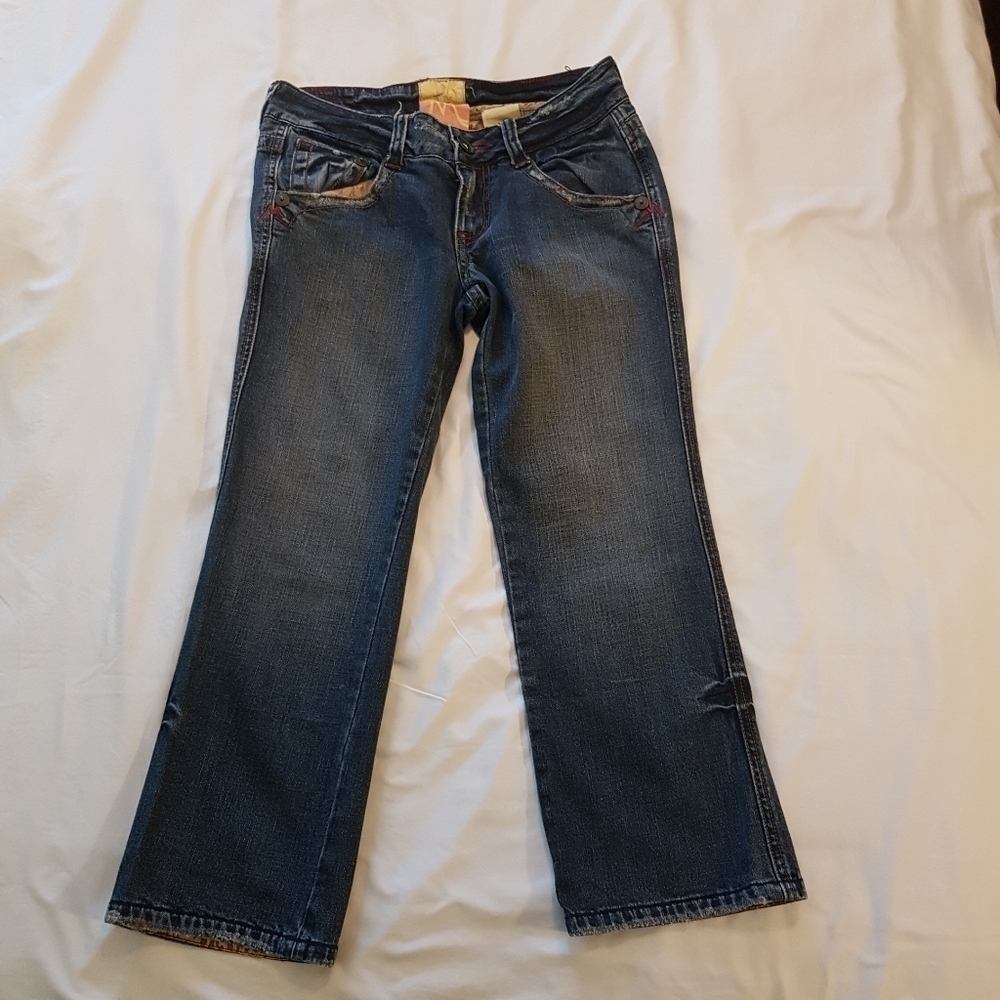 Marlow women's cropped jeans size 26 distressed dark wash